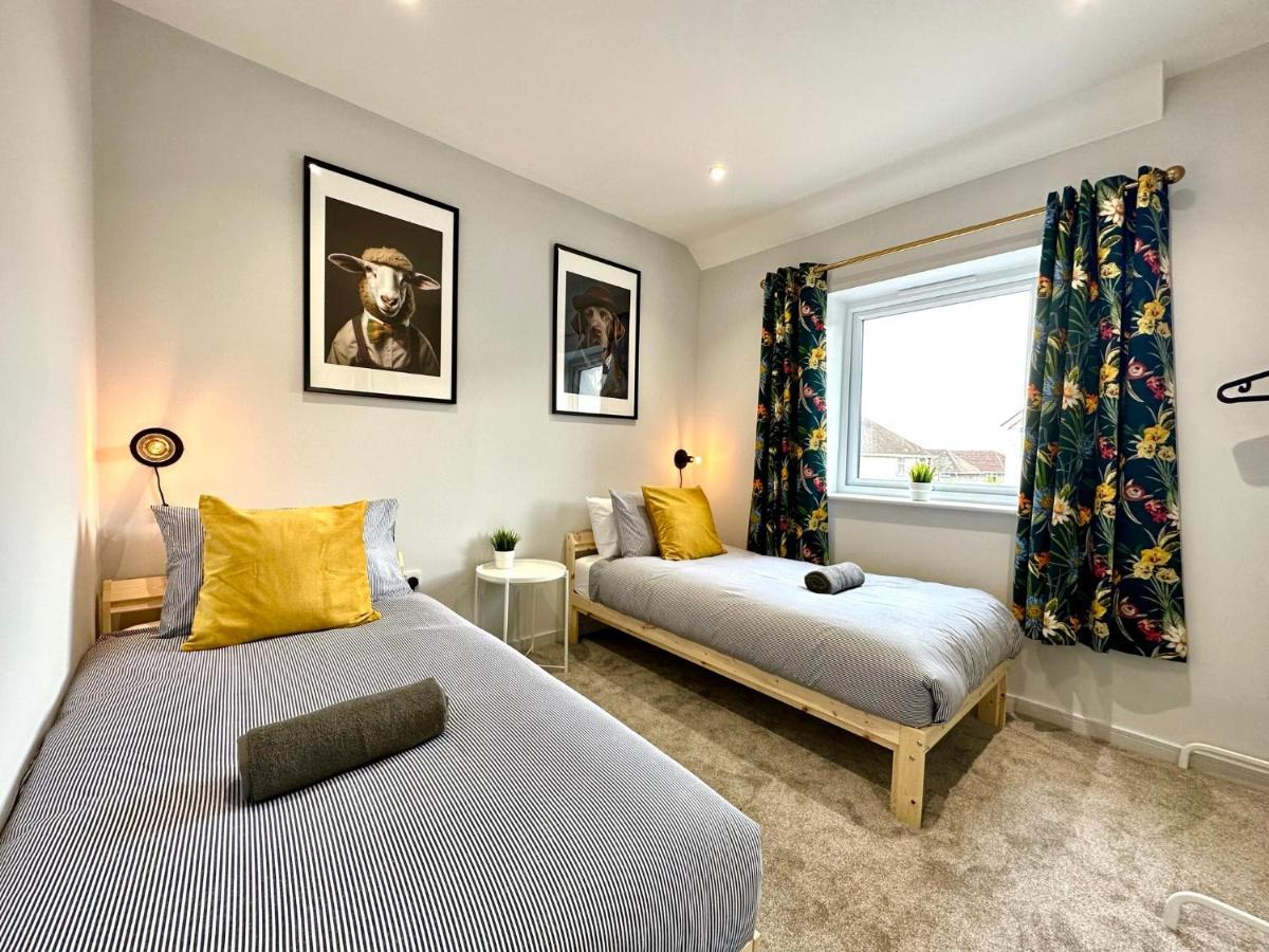 Stunning Brand New House - Sleeps 6 - Free Parking - Great Location - Fast Wifi - Smart Tv - Close To Poole & Bournemouth & Sandbanks Exterior foto